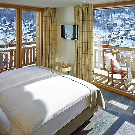 La Vue Luxury Living