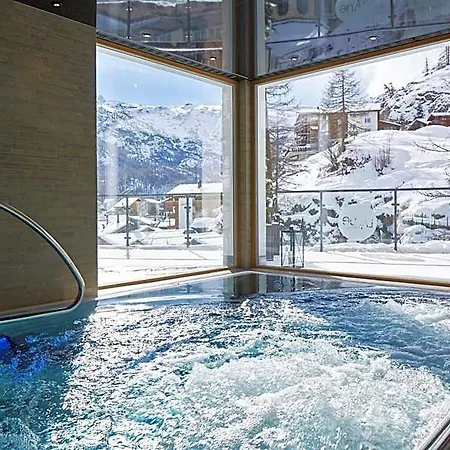 La Vue Luxury Living