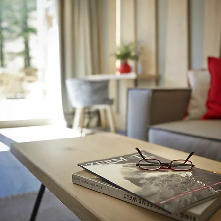 La Vue Luxury Living Апарт-отель 5*