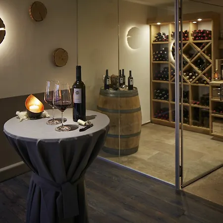 La Vue Luxury Living מלון דירות 5*