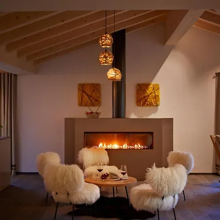 La Vue Luxury Living 5* צרמט